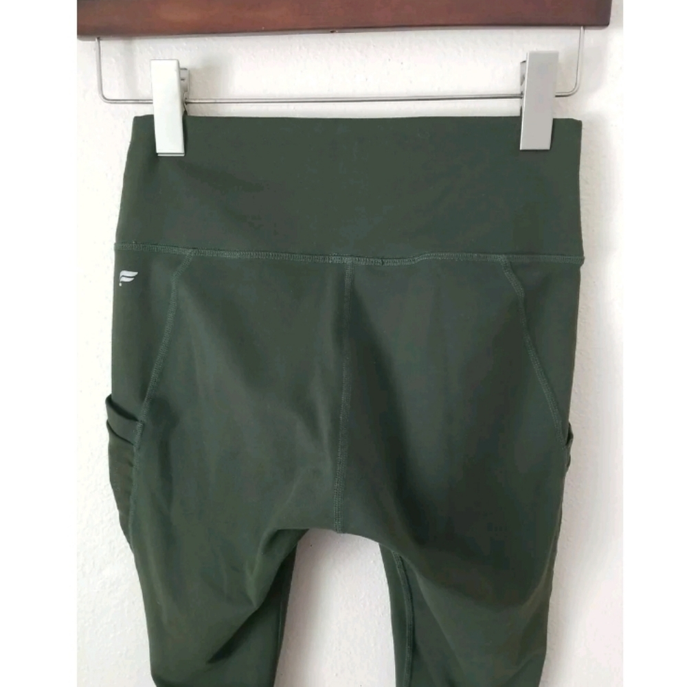 Fabletics Size M Solid Green Crop Length Shirred … - image 7